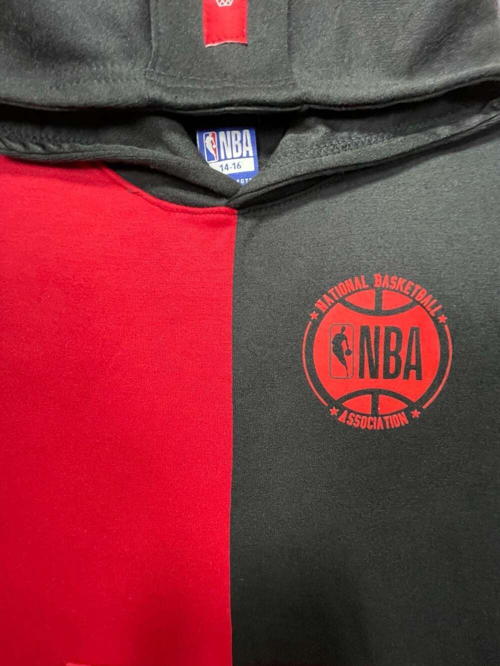 NBA Youth Boys Black and Red Color-Block Pullover Hoodie (Size 14-16)